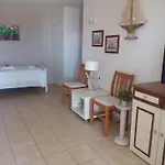 Nyaraló Paloma Karavádosz